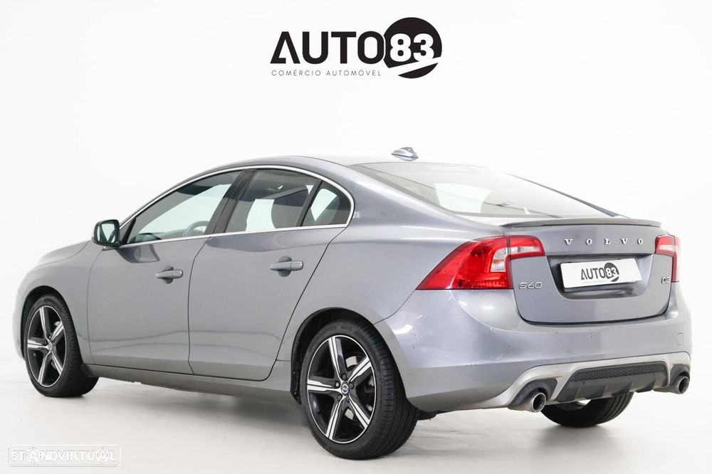 Volvo S60 2.0 D2 R-Design - 3