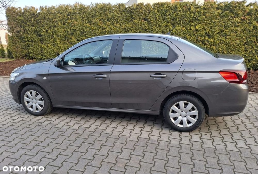 Peugeot 301 1.6 VTi Active - 3