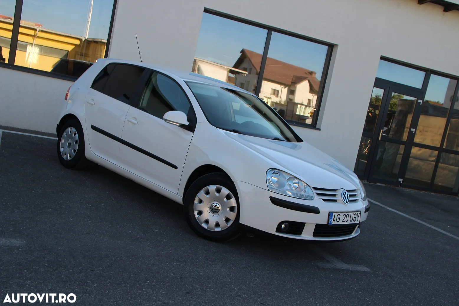Volkswagen Golf 1.4 FSI Comfortline - 2