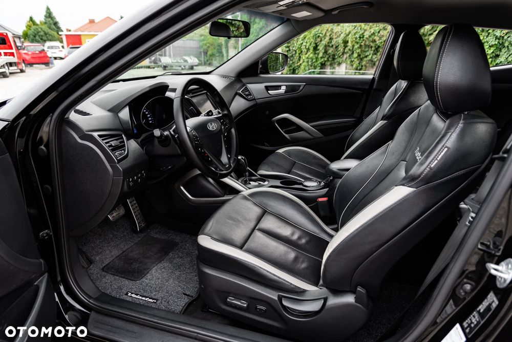 Hyundai Veloster 1.6 T-GDI Executive - 17