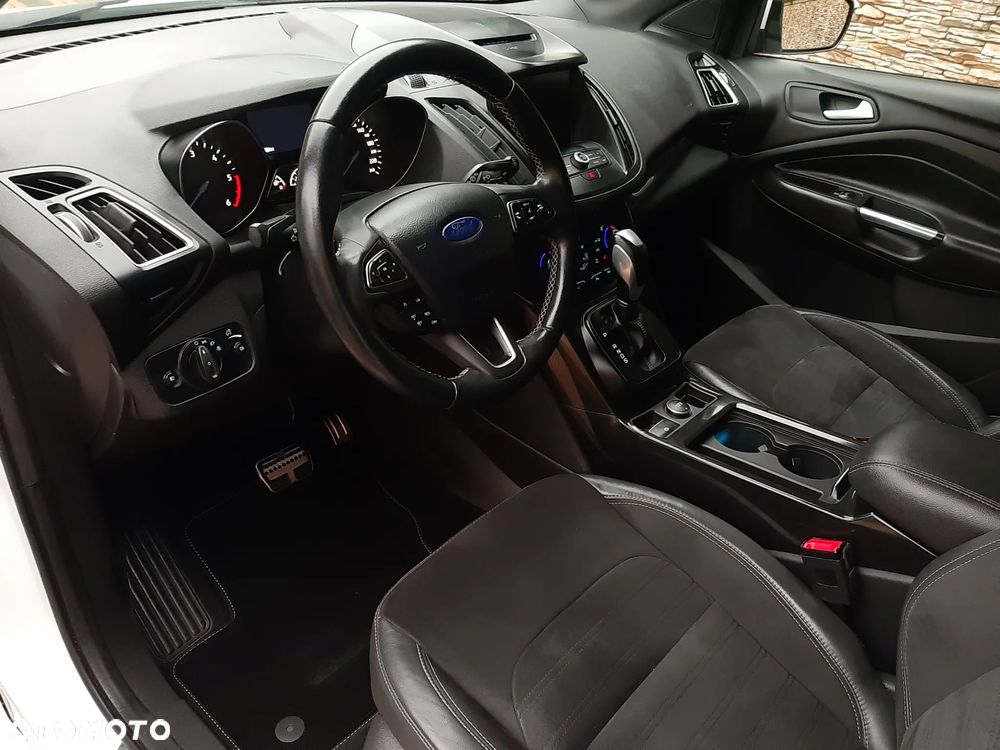 Ford Kuga 2.0 TDCi 4x4 ST-Line - 15