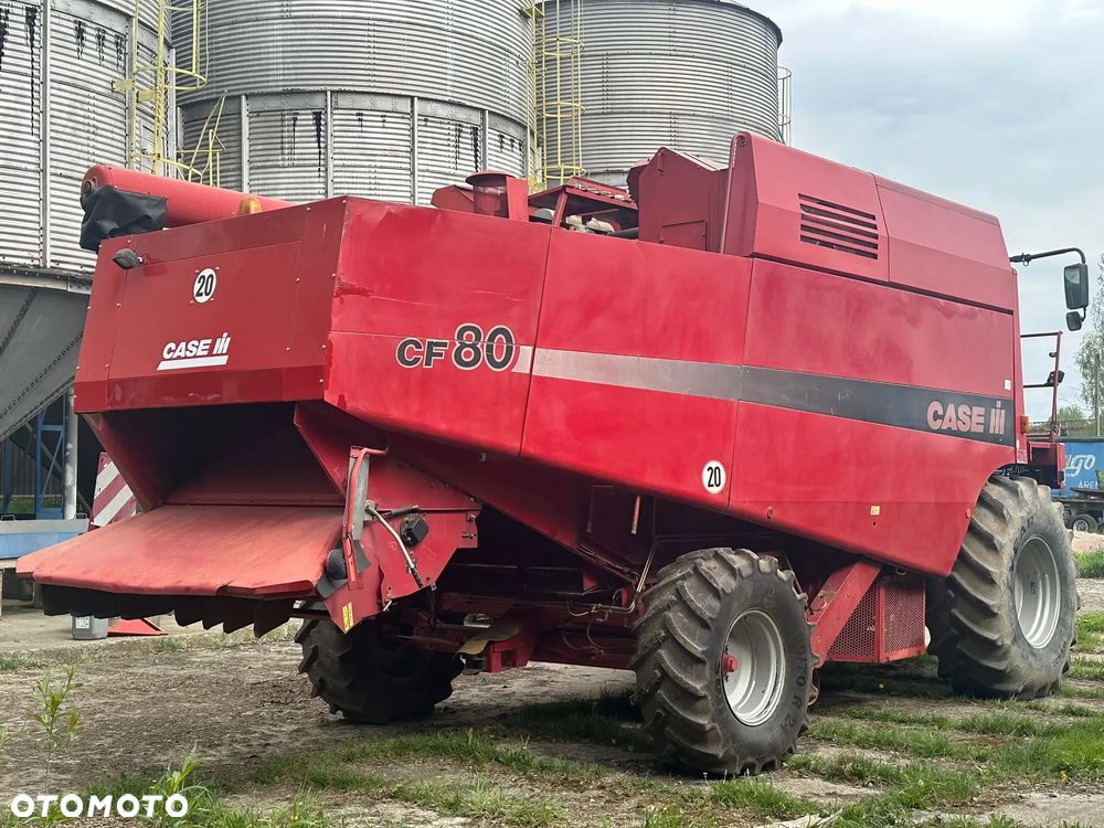 Case IH CF 80 / HEDER 7M - 3