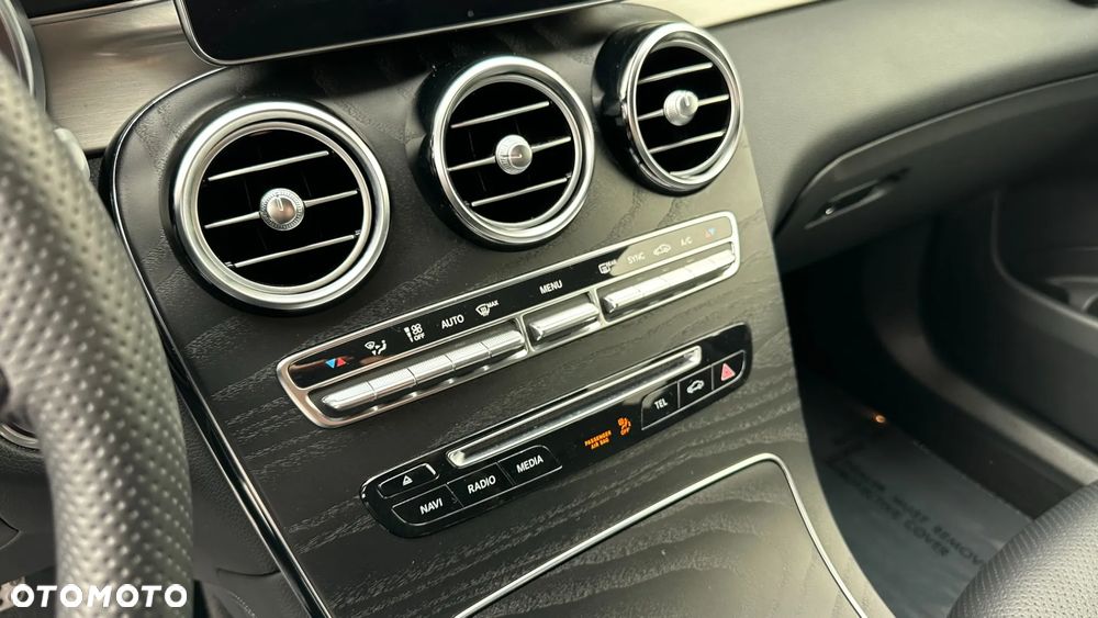 Mercedes-Benz GLC 300 4Matic 9G-TRONIC - 16
