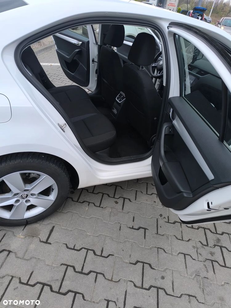 Skoda Octavia 1.6 TDI SCR Ambition - 11