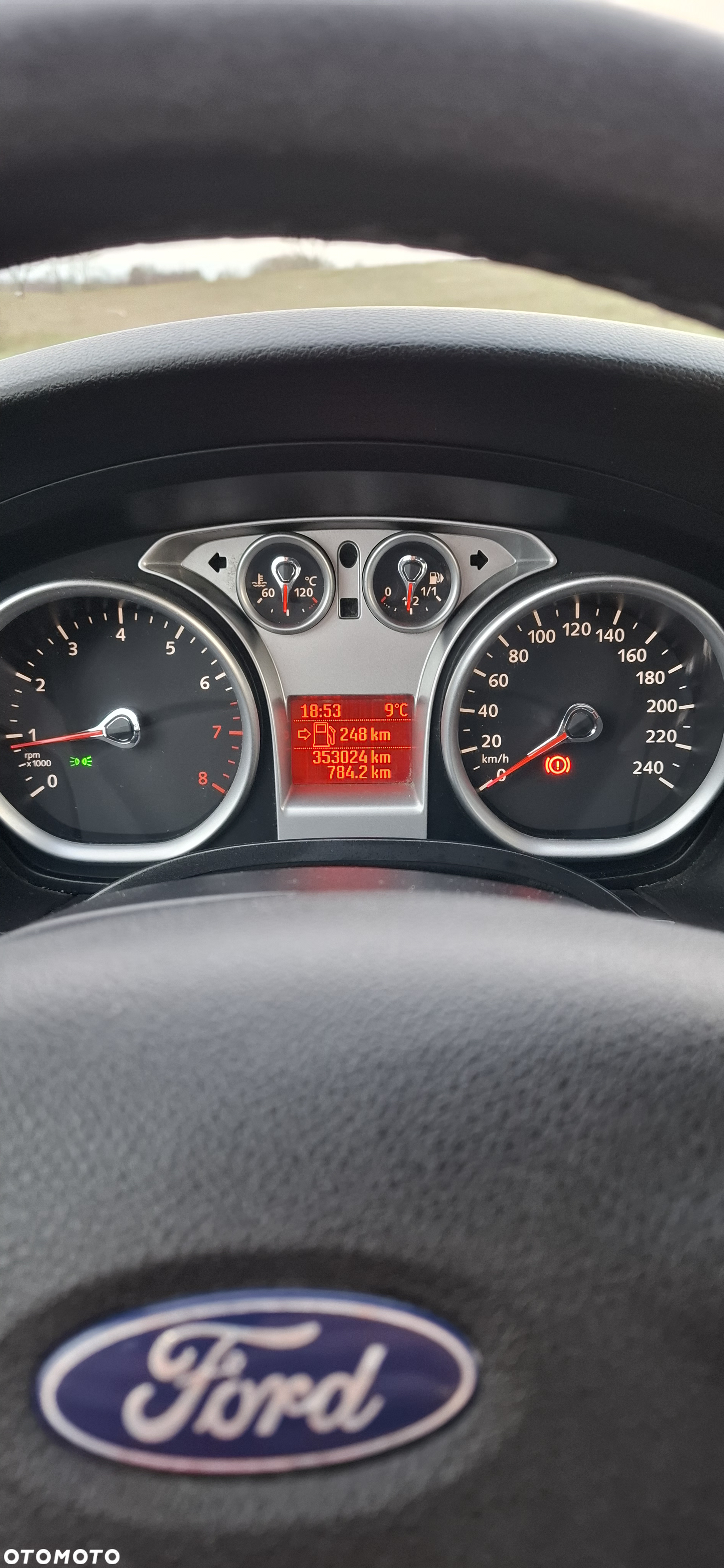 Ford Focus 1.6 Ghia - 17
