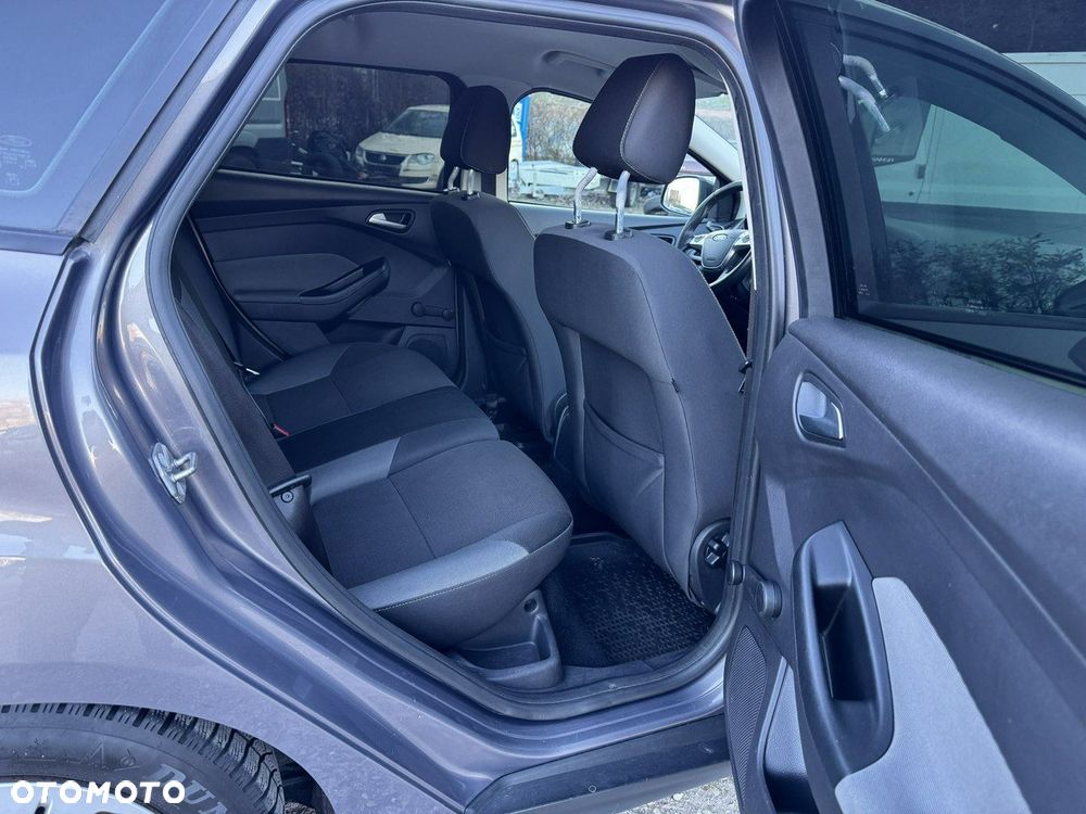 Ford Focus - 16