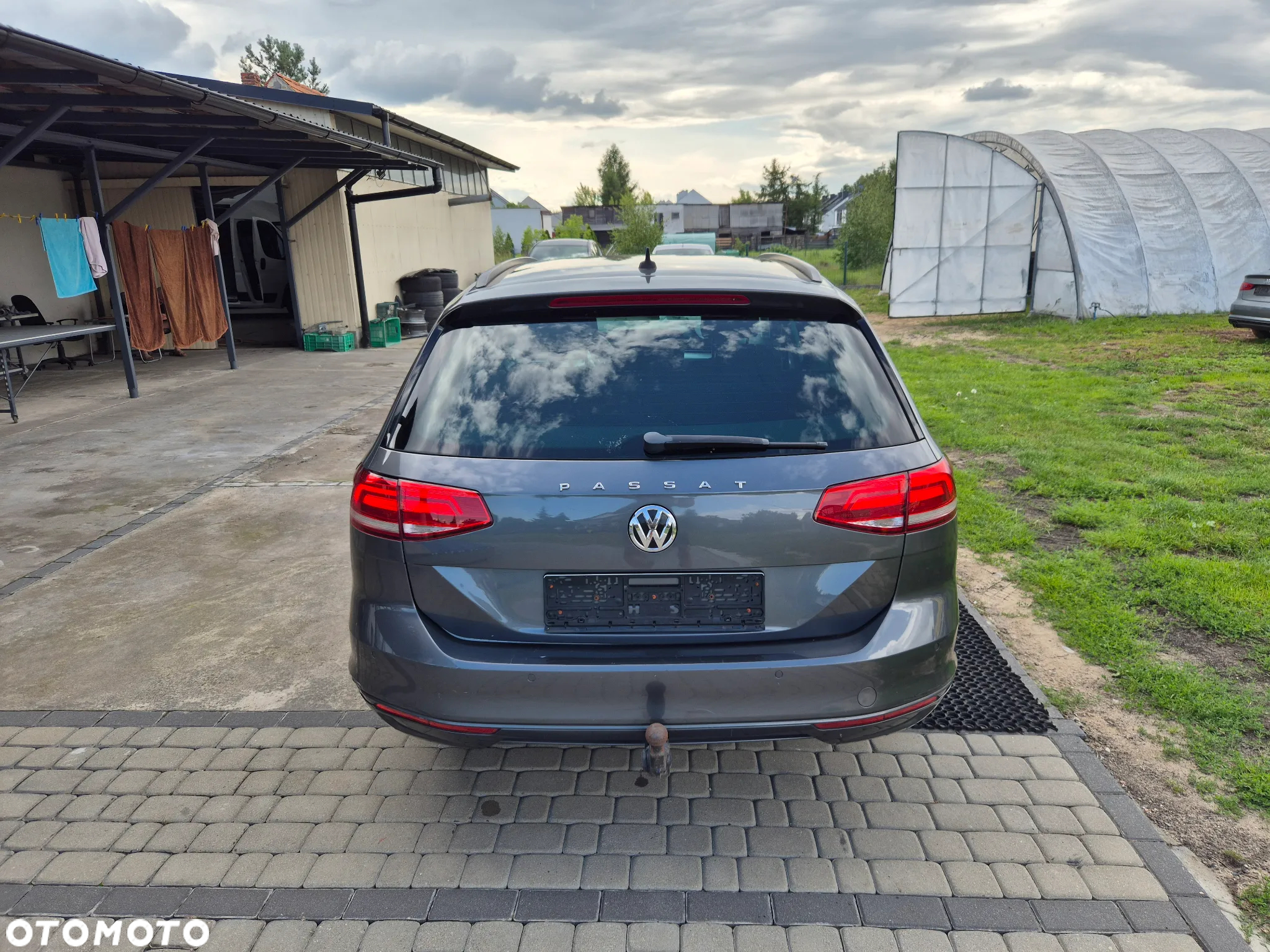Volkswagen Passat - 14