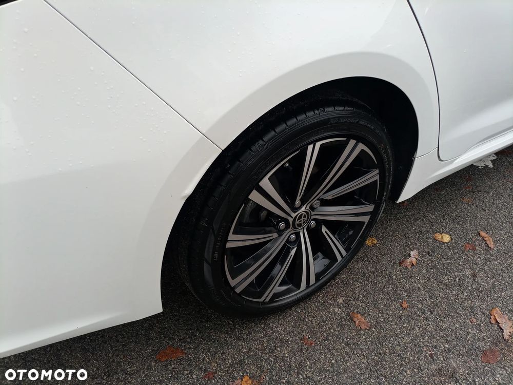 Toyota Corolla - 12