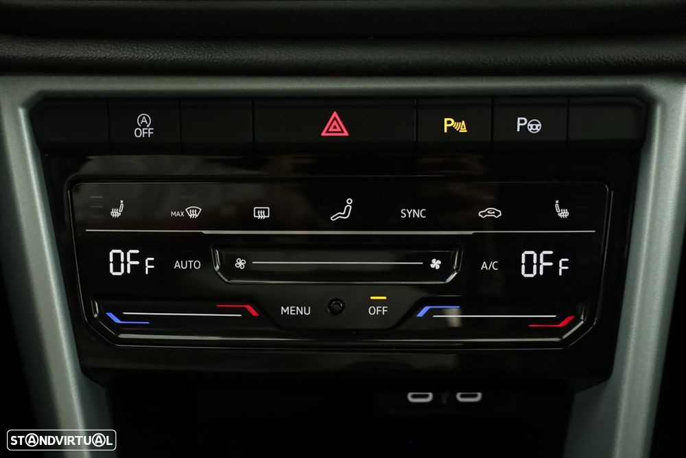 VW T-Roc 1.0 TSI - 12