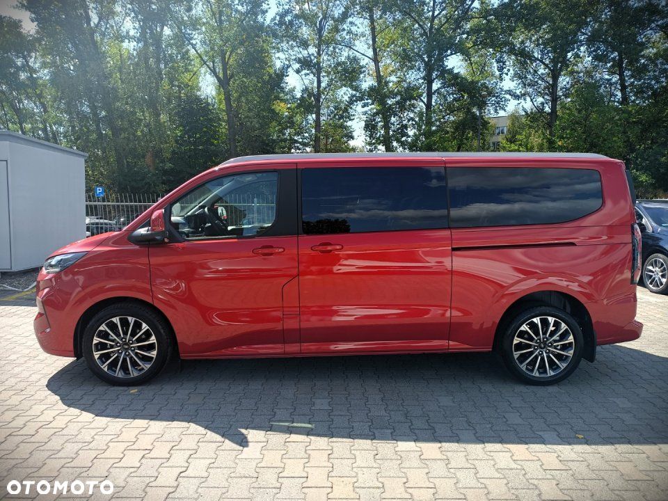 Ford Tourneo Custom - 2