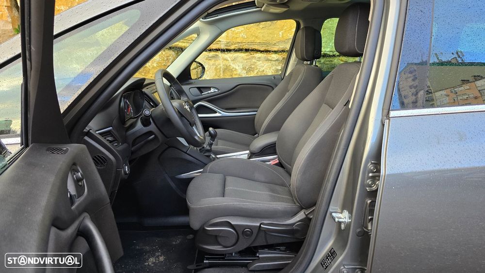 Opel Zafira - 31