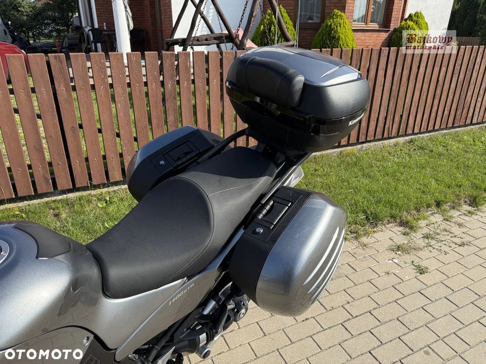 Kawasaki GTR - 13