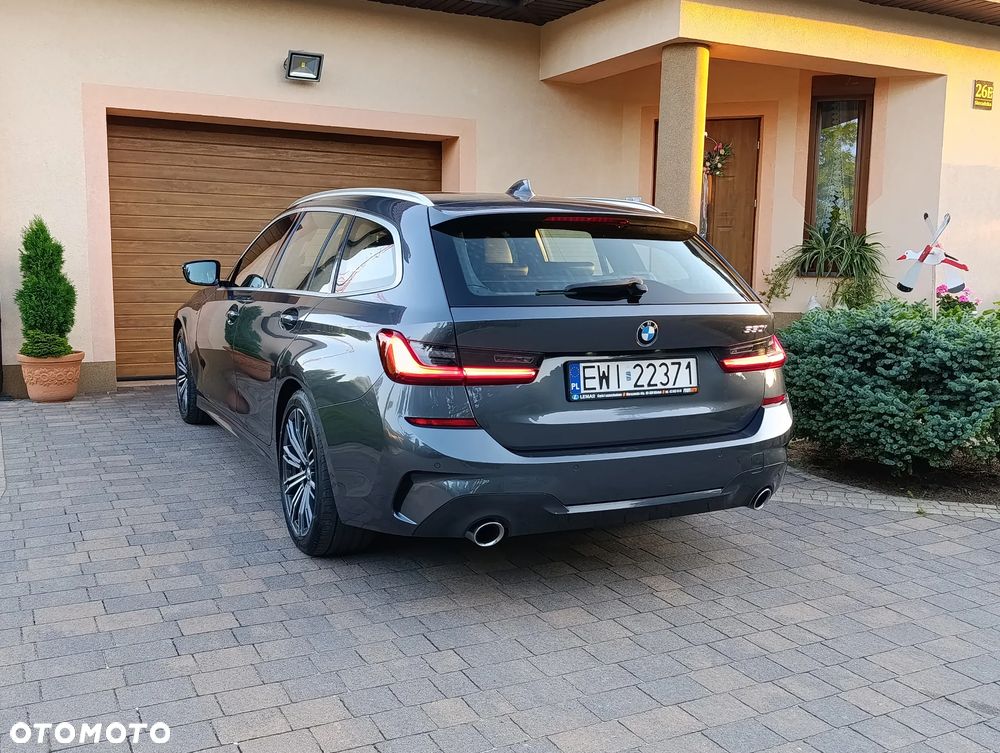 BMW Seria 3 330i M Sport sport - 12