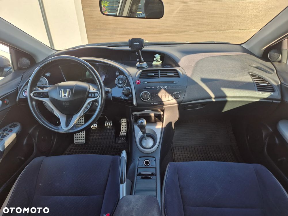 Honda Civic 1.8 Comfort - 12