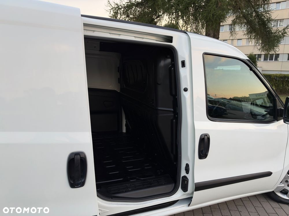 Opel Combo - 27