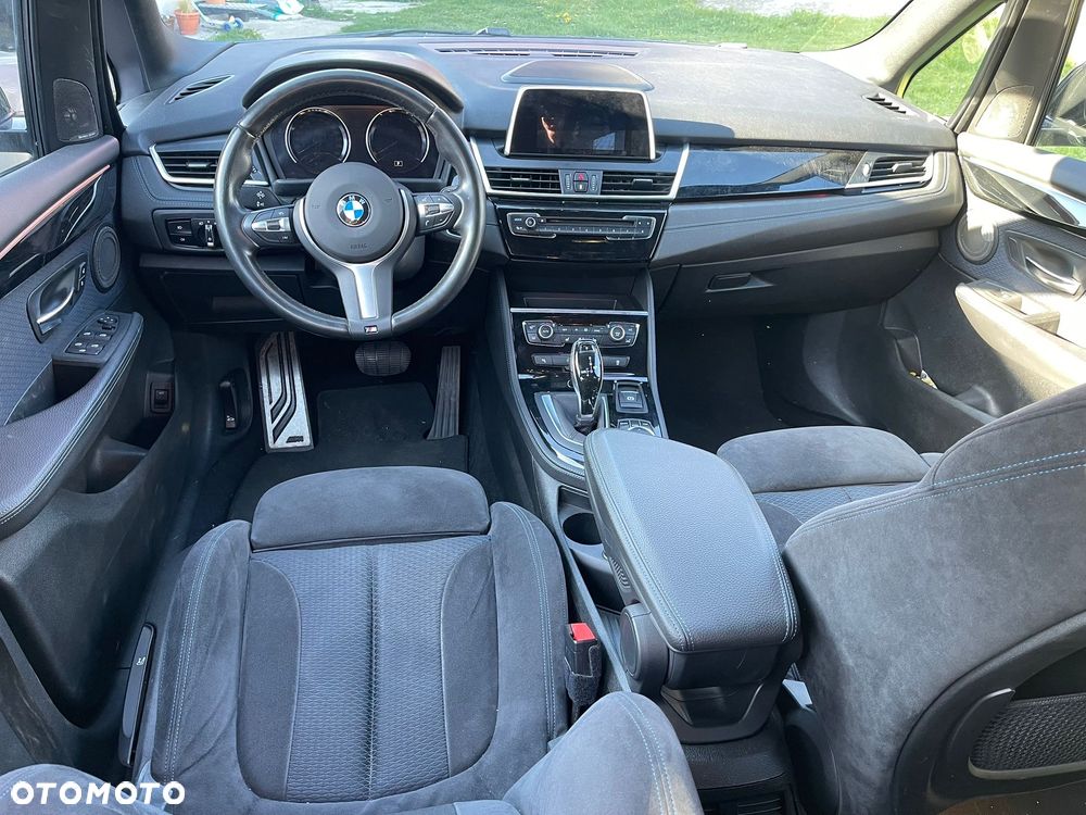 BMW Seria 2 218d M Sport - 7