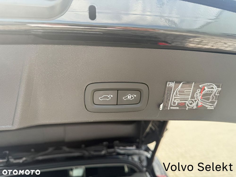 Volvo XC 40 - 40