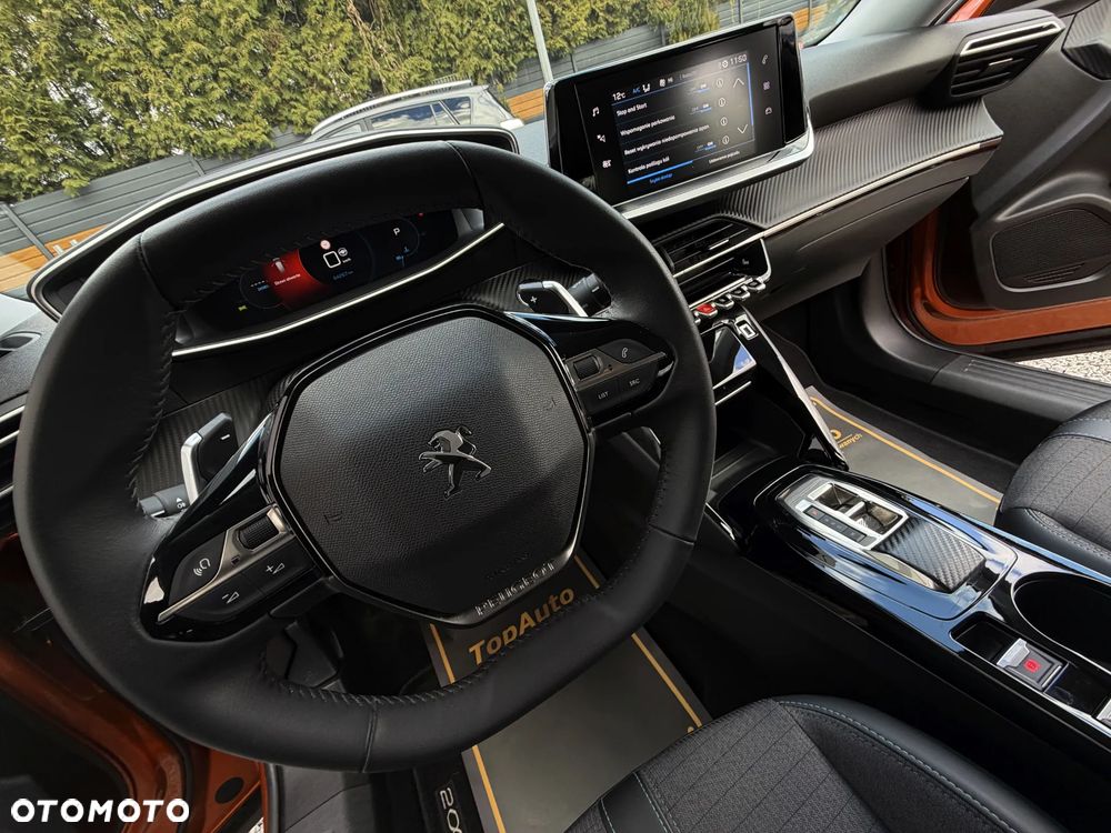 Peugeot 2008 1.2 PureTech Allure Pack S&S EAT8 - 31