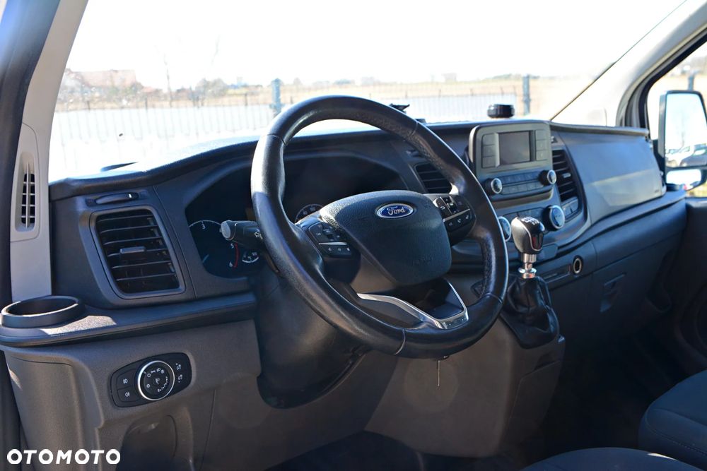 Ford Transit Custom - 13