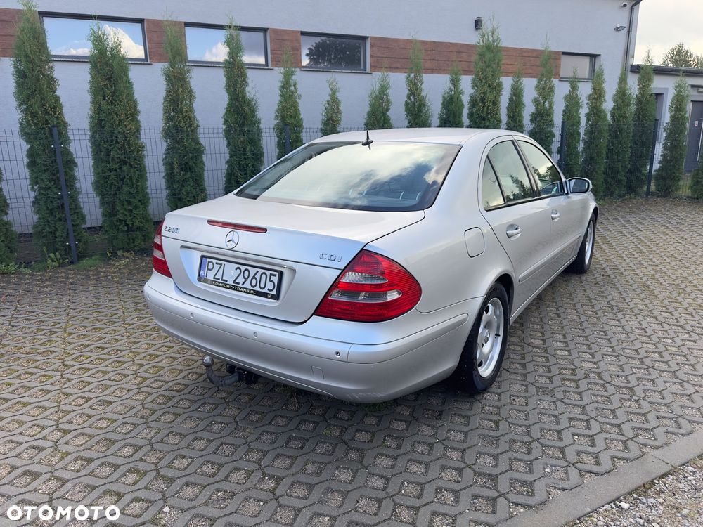 Mercedes-Benz Klasa E 200 CDI Classic - 6