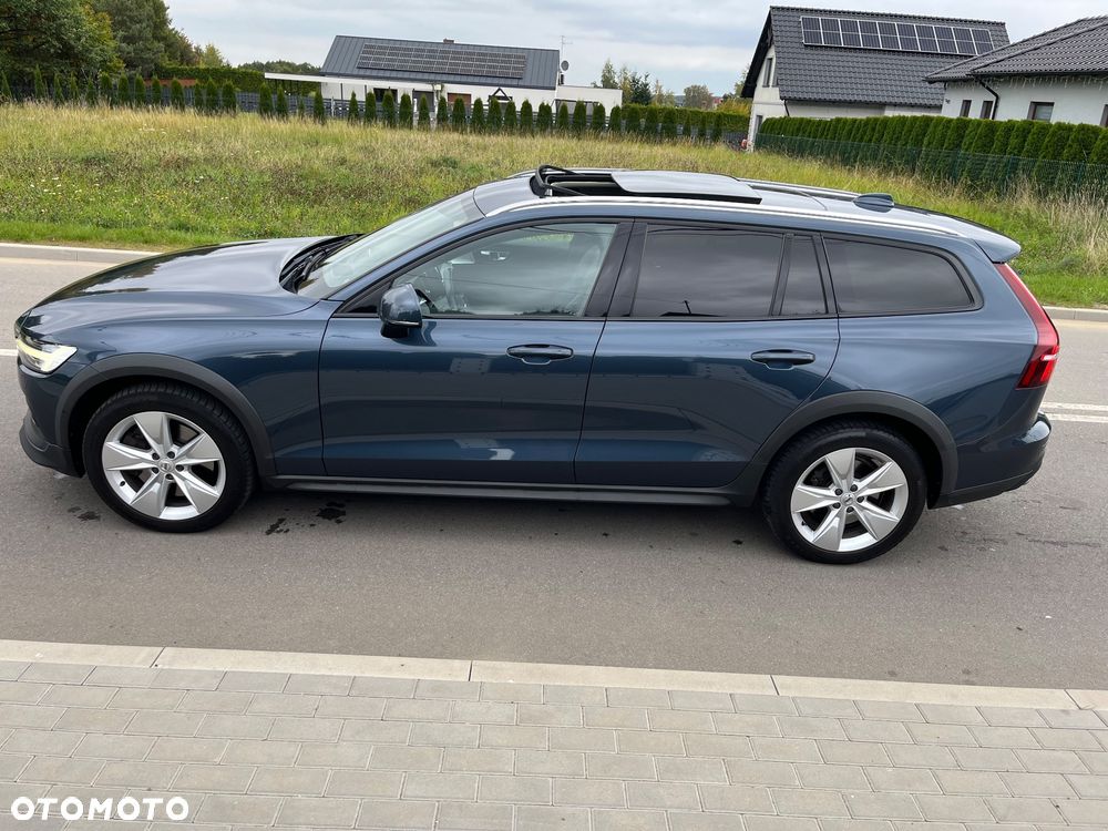 Volvo V60 Cross Country D4 AWD Geartronic Pro - 3