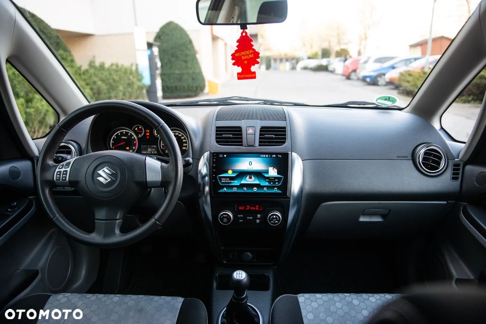 Suzuki SX4 1.6 VVT 4x4 Style - 25