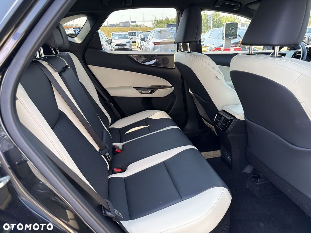 Lexus NX 350h Prestige AWD - 10