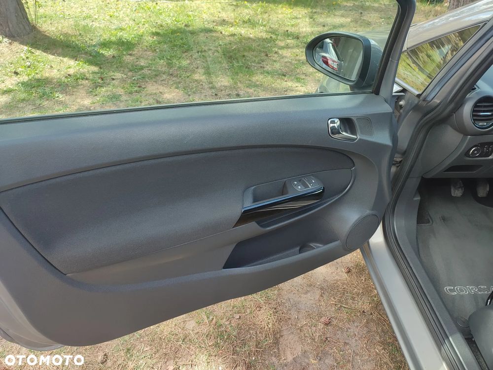 Opel Corsa 1.4 16V Active - 19