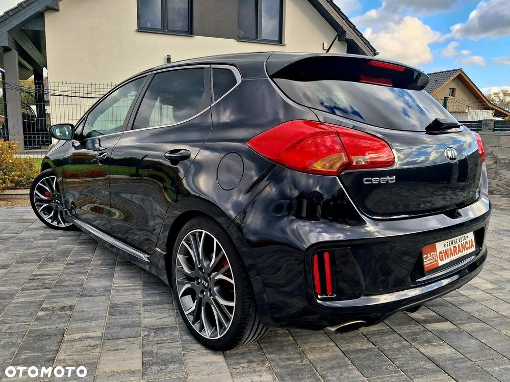 Kia Ceed 1.6 T-GDI GT - 4