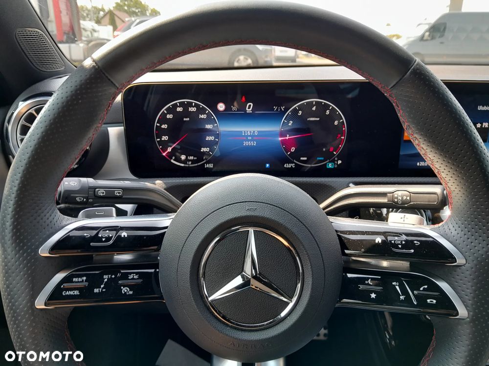 Mercedes-Benz Klasa A 200 AMG Line 7G-DCT - 13