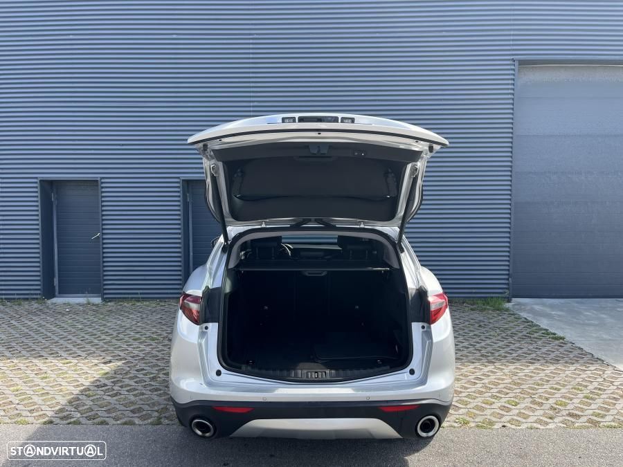 Alfa Romeo Stelvio 2.2 D Super AT8 - 37