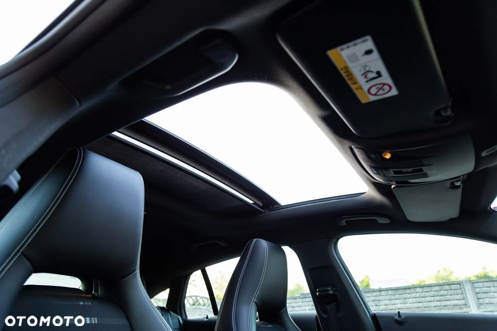 Mercedes-Benz CLA 250 7G-DCT - 13