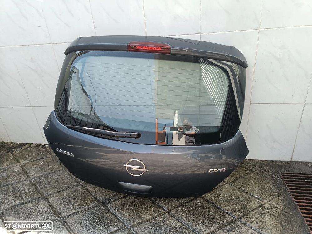 Tampa mala Opel corsa D 3 portas 2008 - 1