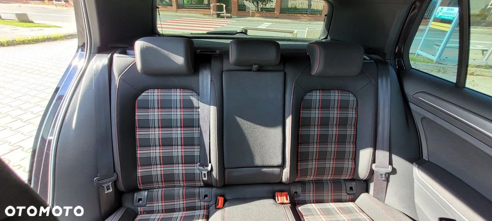 Volkswagen Golf 2.0 TSI BMT GTI Performance DSG - 30