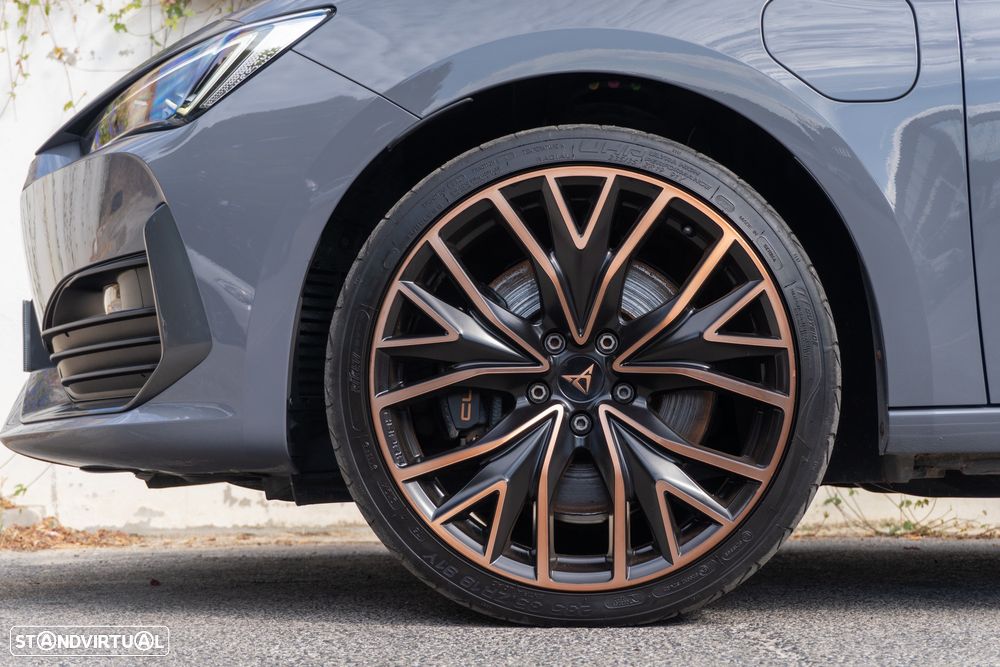 Cupra Leon 1.4 e-Hybrid VZ DSG - 4