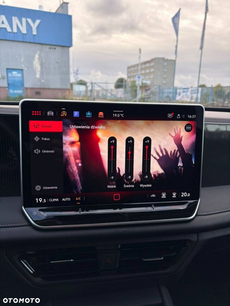 Volkswagen Tiguan 1.5 eTSI Life Plus DSG - 24
