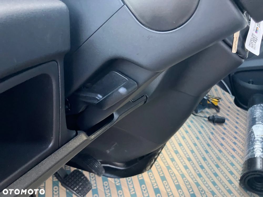 Iveco 3.0 Daily 35C18 kontener winda 750kg - 19