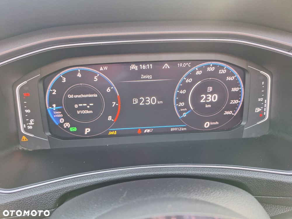 Volkswagen T-Roc - 14