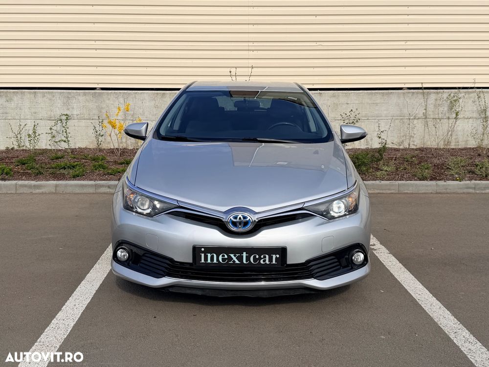 Toyota Auris 1.8 L VVT-i Luna - 3