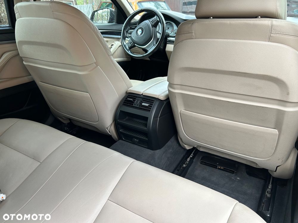 BMW Seria 5 530d xDrive - 11