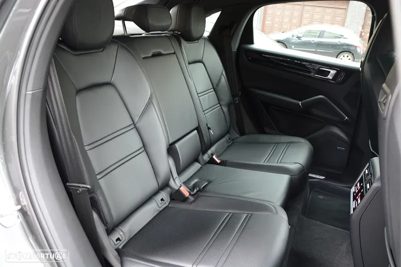 Porsche Cayenne Coupé - 51