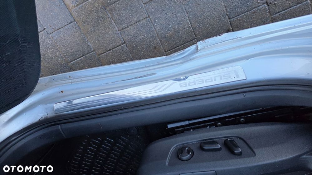 Skoda Superb 2.0 TDI 4x4 Style DSG - 23