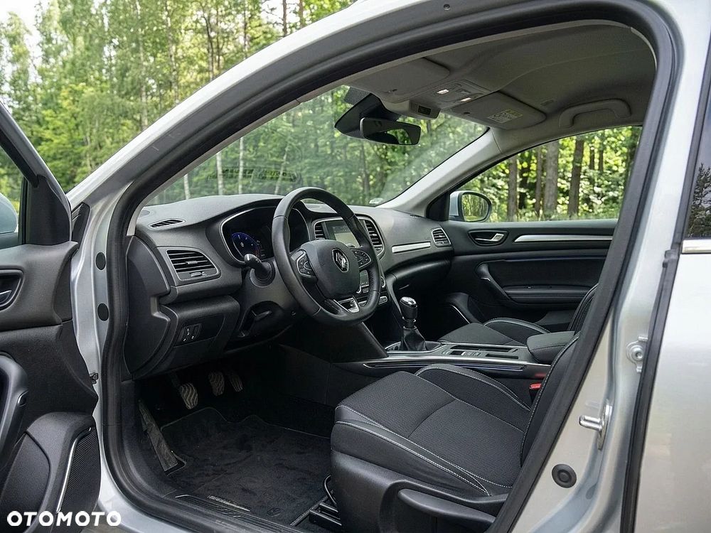 Renault Megane - 5