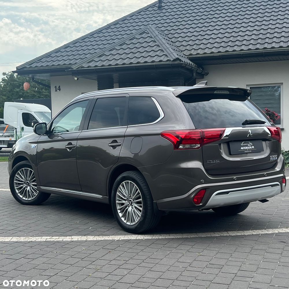 Mitsubishi Outlander 2.4 4WD Diamant - 15