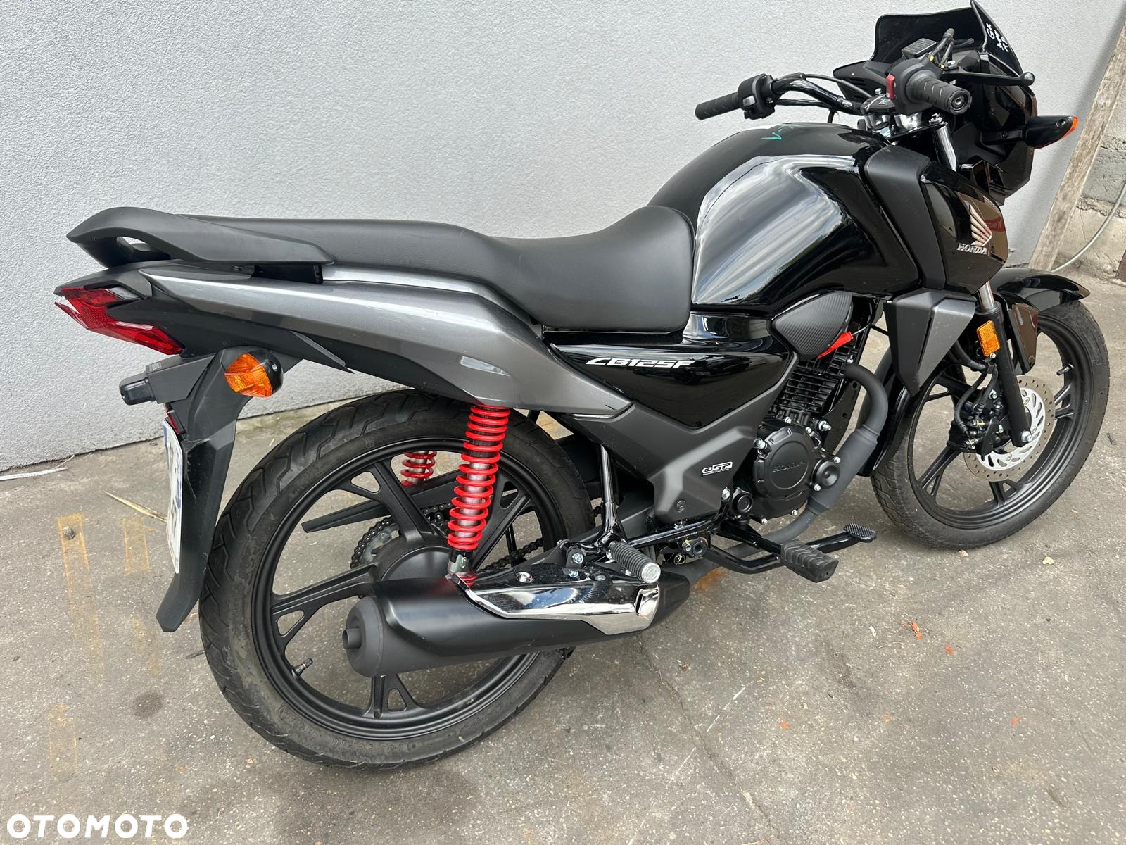 Honda CBF - 4