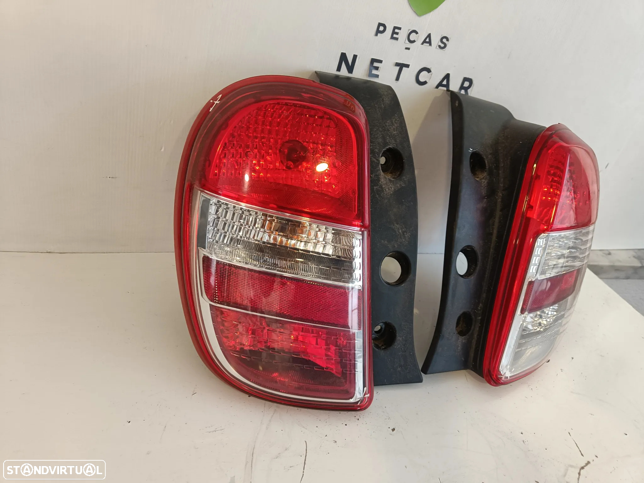 Farol Farolim Nissan Micra k13 2011 - 2