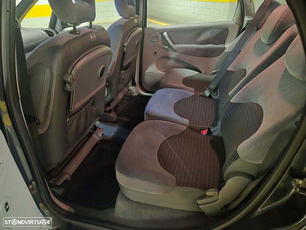 Citroën Xsara Picasso 1.6 HDi Exclusi. - 24