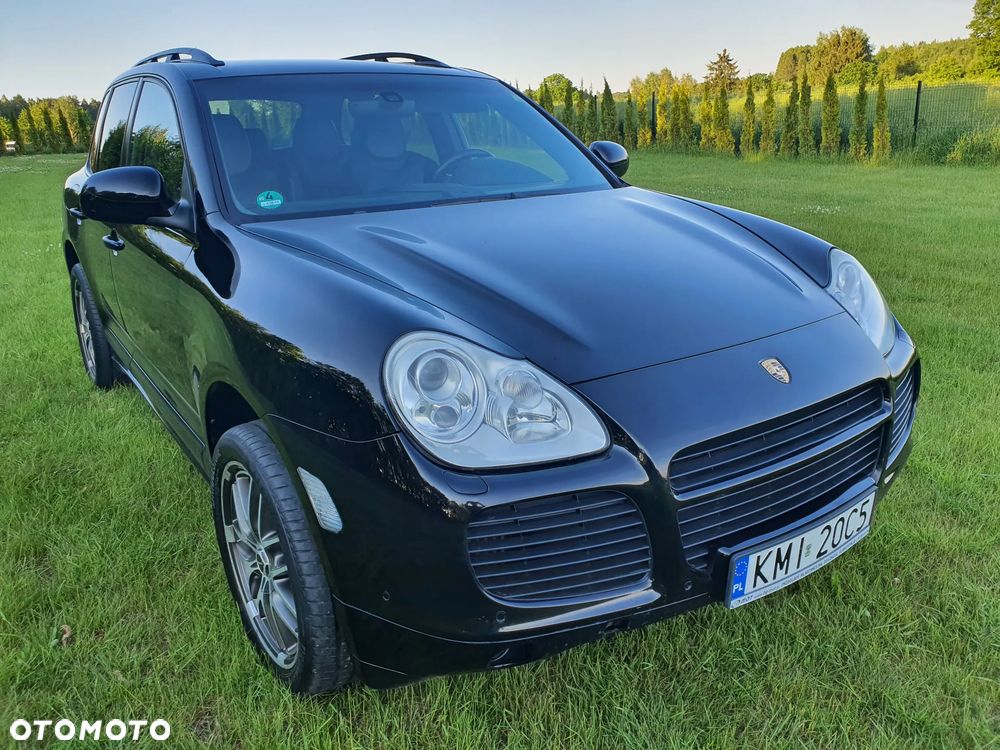 Porsche Cayenne - 22