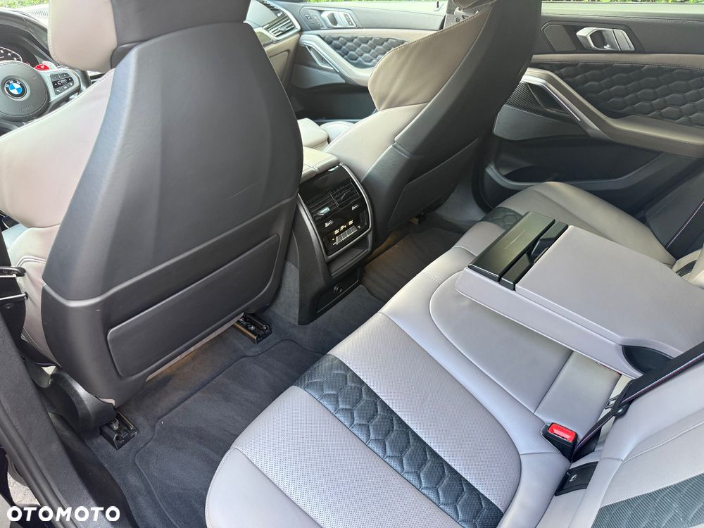BMW X6M - 19