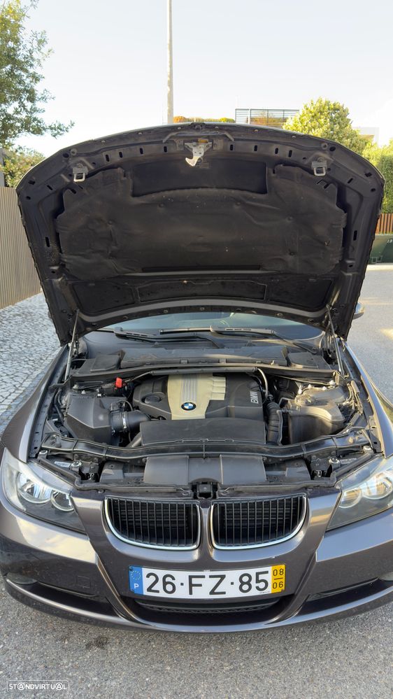 BMW 320 d - 14